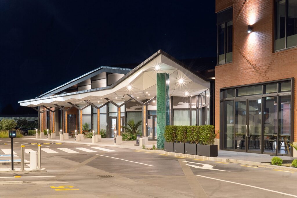 Kaweka Surgical Centre - entrance canopy at night